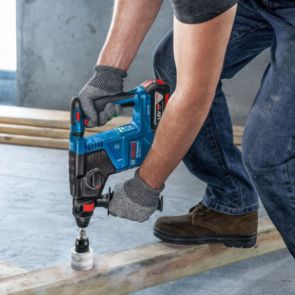 Акумуляторний перфоратор Bosch GBH 187-Li Professional, патрон SDS-Plus, 2 акб GBA 18V 5 Ah і з/п GAL 1880 CV, у кейсі