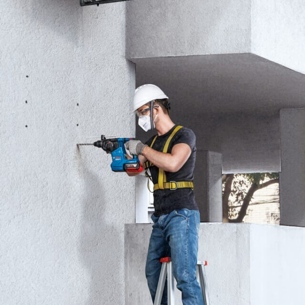 Акумуляторний перфоратор Bosch GBH 187-Li Professional, патрон SDS-Plus, 2 акб GBA 18V 5 Ah і з/п GAL 1880 CV, у кейсі