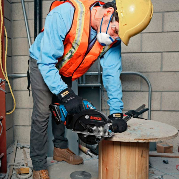 Акумуляторна циркулярна пила Bosch GKM 18V-50 Professional, 2 акб GBA 18V 5.0Ah, з/п в L-Boxx 238